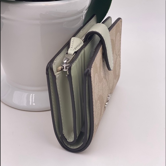 Coach Corner ZIP Wallet - Picture 5 of 13